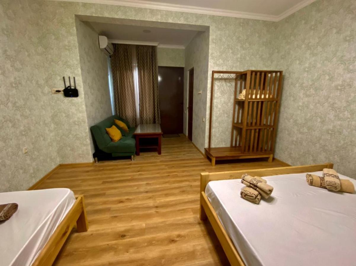 Guest House - Avlabari Tbilisi Exterior foto