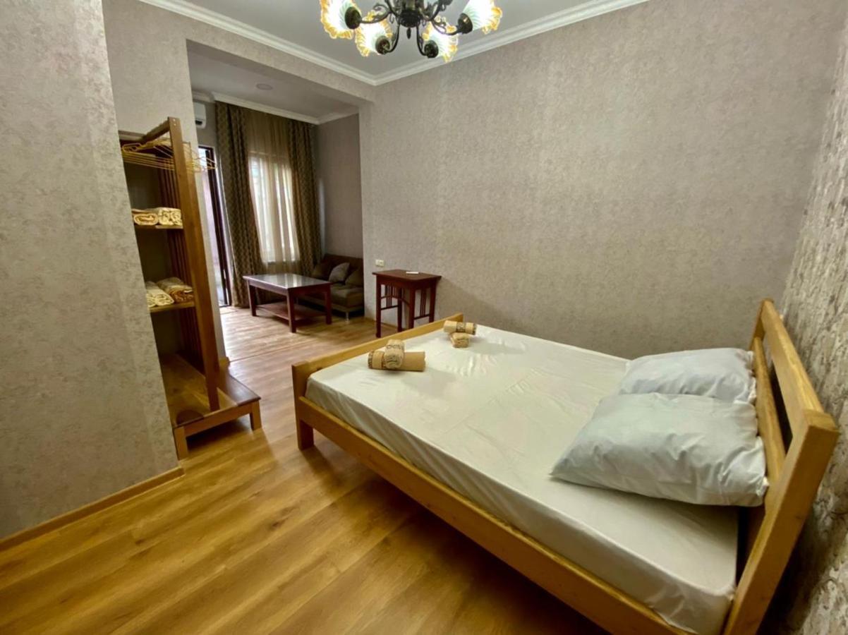 Guest House - Avlabari Tbilisi Exterior foto